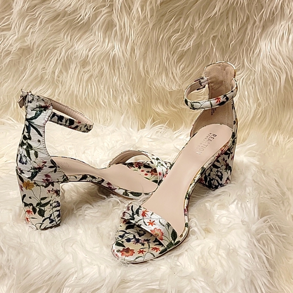 Reaction Kenneth Cole, 9.5, Floral